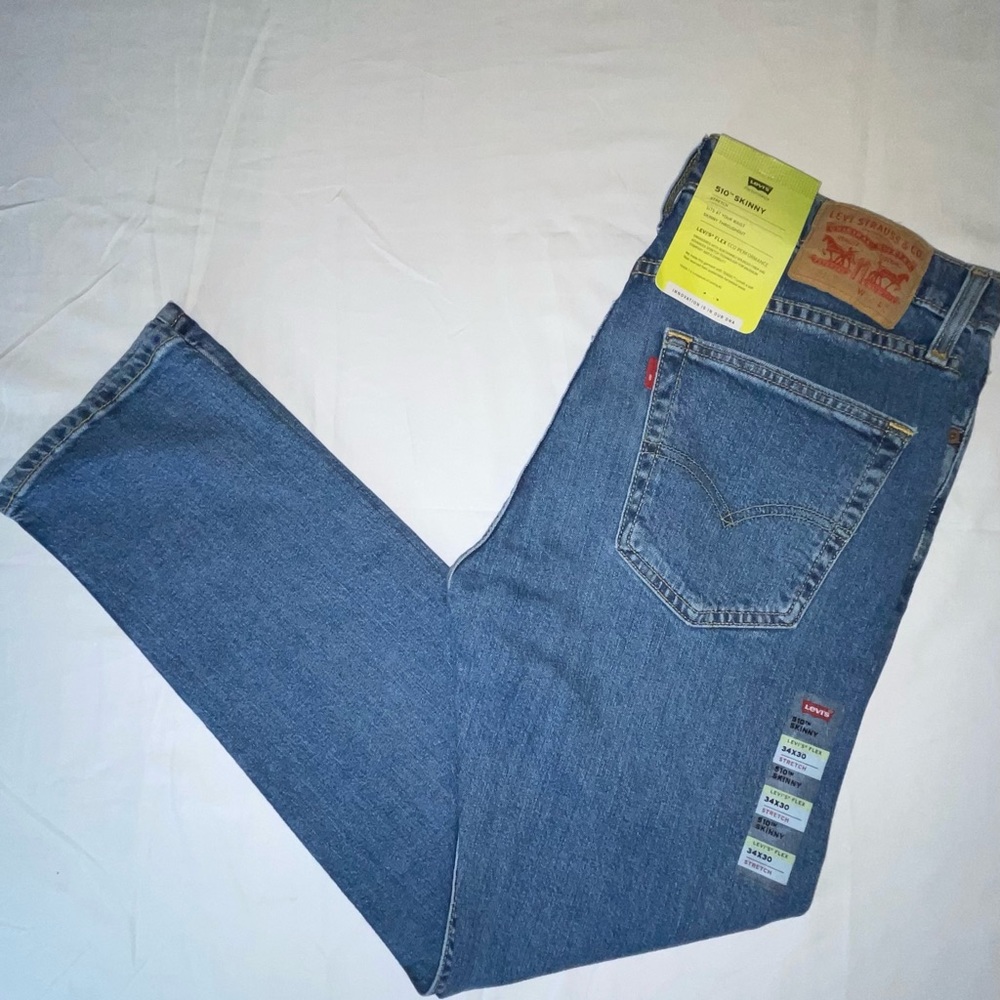 Sold NWT LEVIS’S JEAN SKINNY SIZE 34/30 - Picture 2 of 6